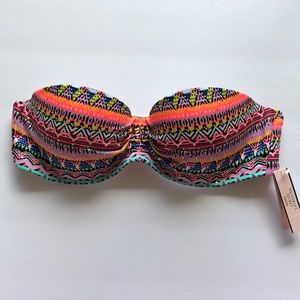 Victoria’s Secret Bikini Swimsuit Top (Size 32B)